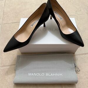 Manolo Blahnik Elegant Black Heels